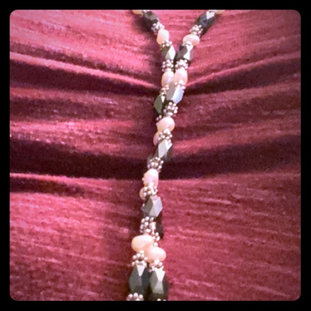 Magnetic beaded necklace